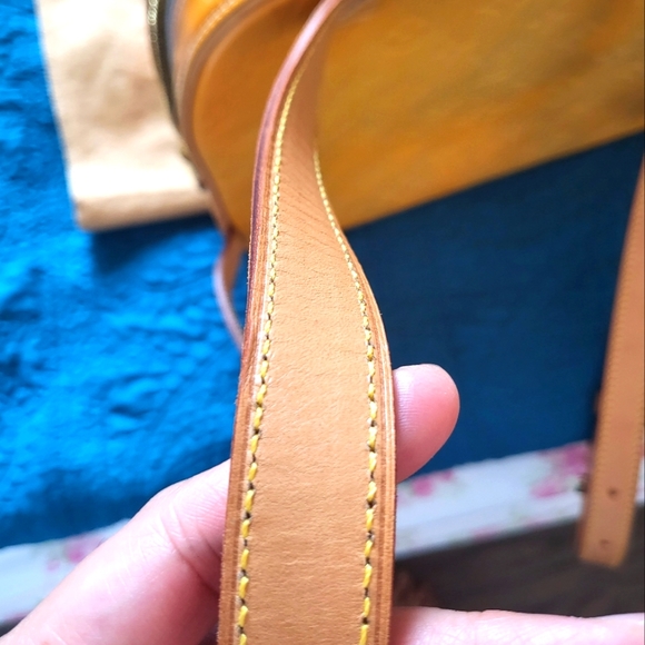 Louis Vuitton Murray Backpack in Yellow Vernis - Picture 14 of 16